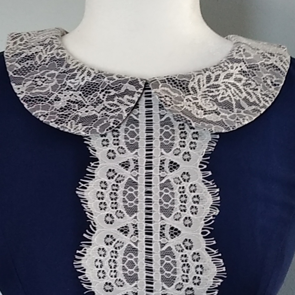 Sleeveless Dress - Picture 3 of 8